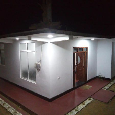 Hotel Yelona Kegalle Bagian luar foto